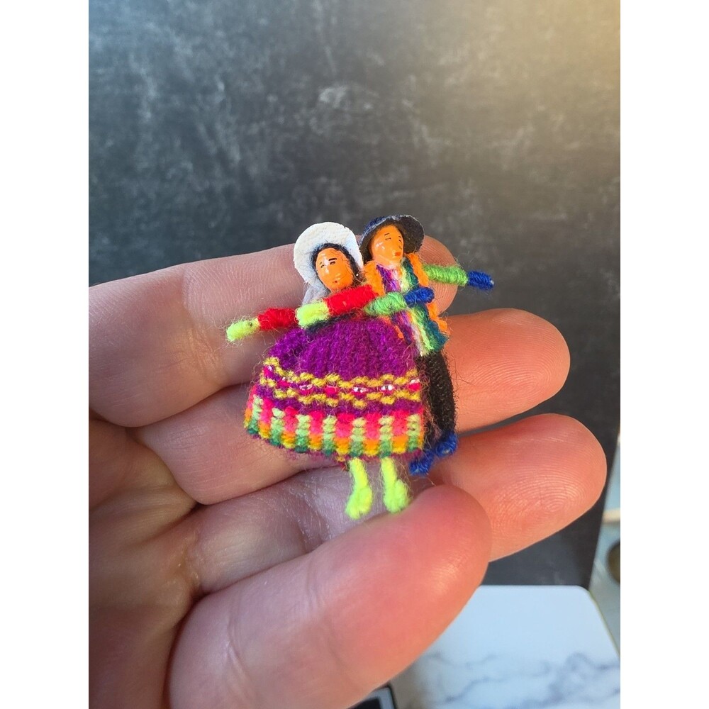 Handmade Mexican Crochet Couple Brooch Vintage Costume Jewelry